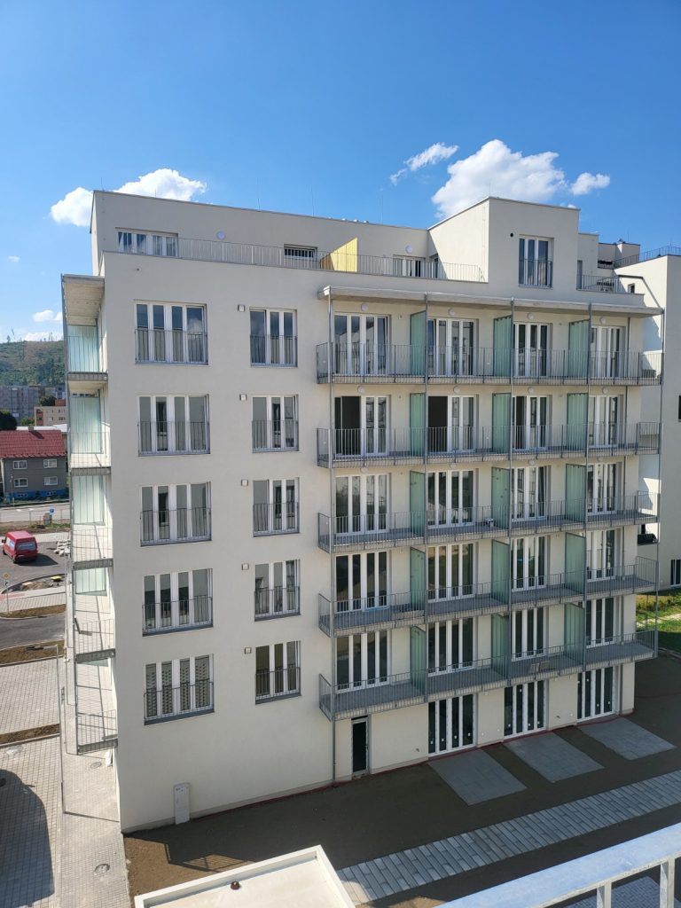 Apartment building